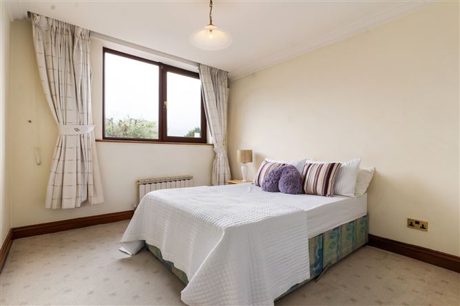 32 Merrion Strand, Sandymount, Dublin 4