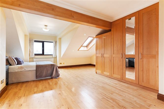 32 Merrion Strand, Sandymount, Dublin 4
