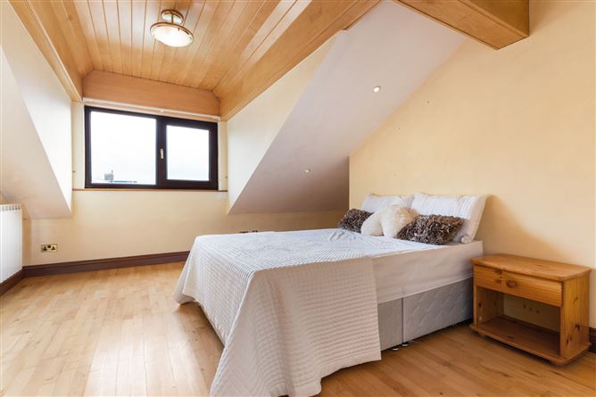 32 Merrion Strand, Sandymount, Dublin 4