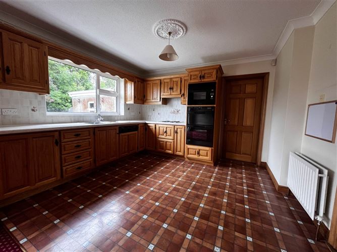 19 The Maples, Dr. Mannix Road, Galway, County Galway