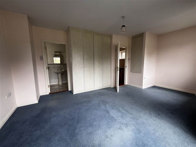 19 The Maples, Dr. Mannix Road, Galway, County Galway