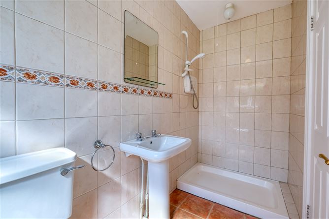 19 Foynes Court, Drumlish Road, Longford