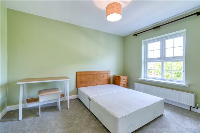 19 Foynes Court, Drumlish Road, Longford