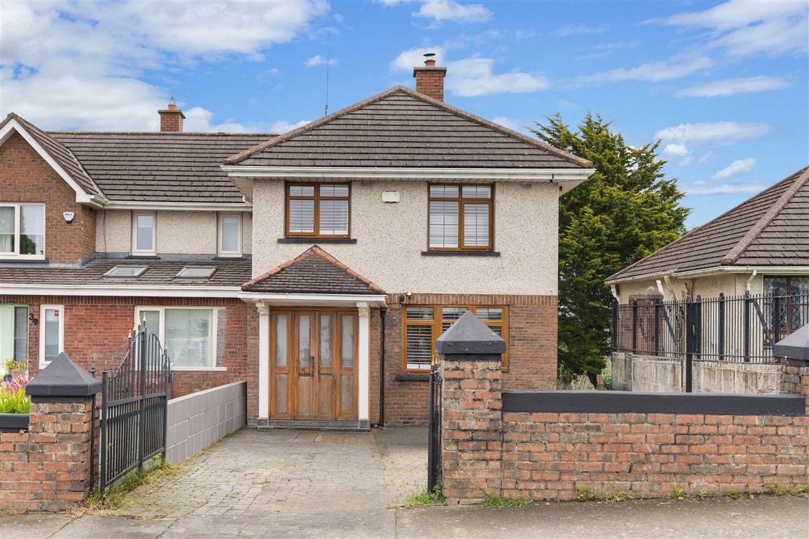 40 Ballyogan Court, Carrickmines, Dublin 18