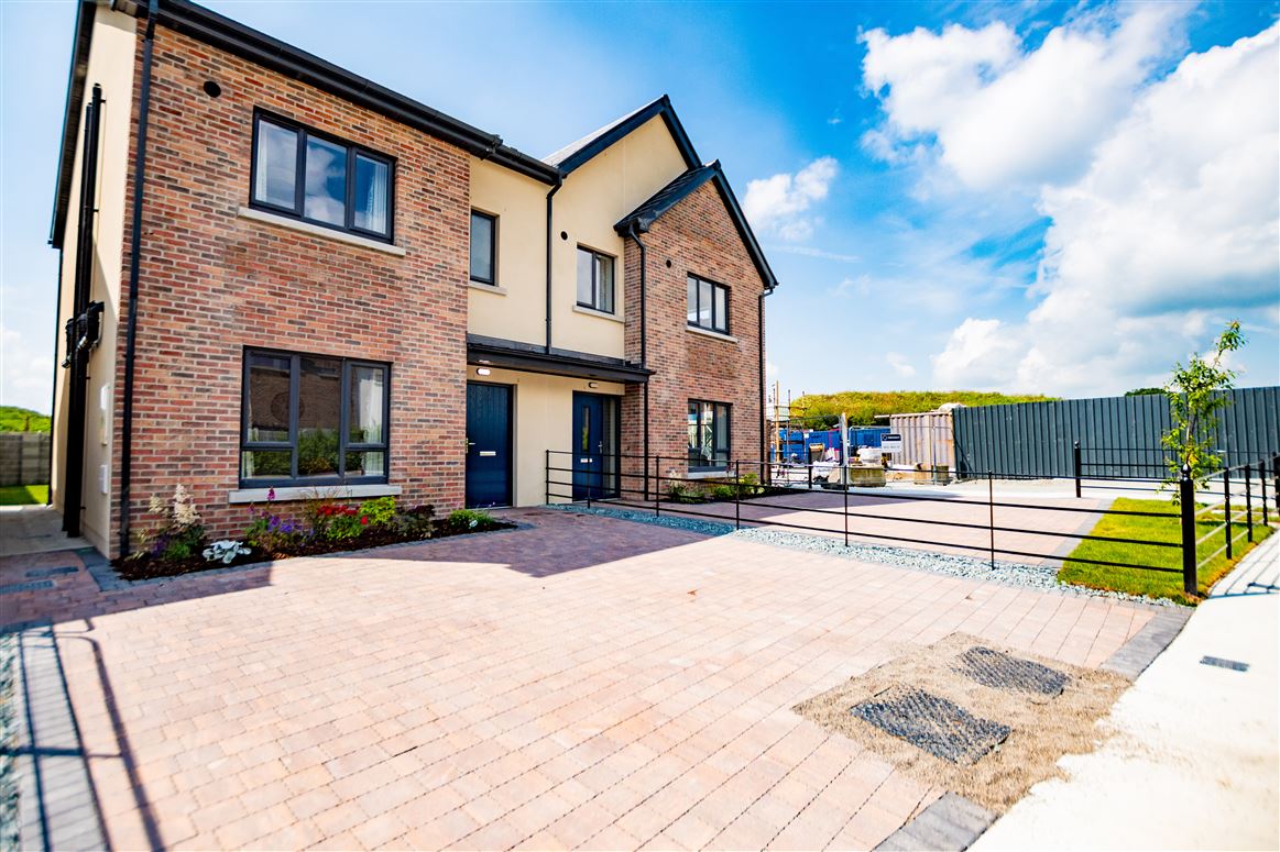 Linenfield, Ballymakenny Road, Drogheda, Louth