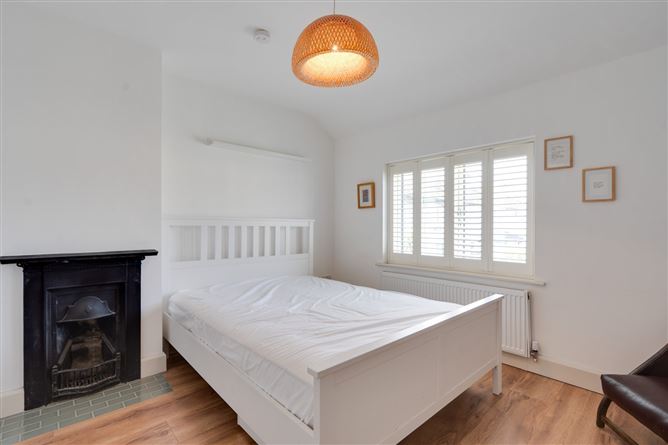 40 Eden Villas, Glasthule, Co. Dublin