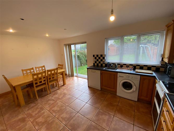 2 Deerpark, Pembroke Wood, Passage West, Cork