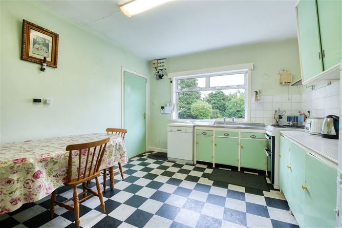 Chezmai, Athlone Road, Longford