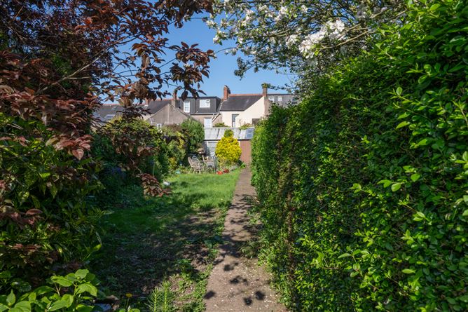 Sunmount, 11 Aldergrove, Highfield West, Cork