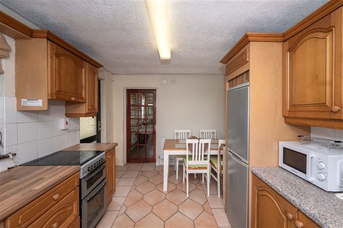 Sunmount, 11 Aldergrove, Highfield West, Cork