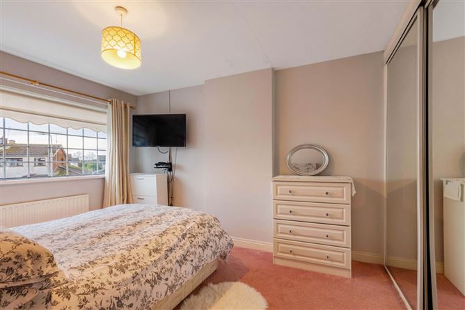 30 Hawthorn Cresent, Bay Estate, Dundalk, County Louth