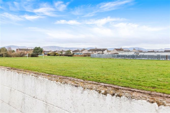 30 Hawthorn Cresent, Bay Estate, Dundalk, County Louth