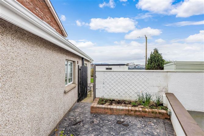 30 Hawthorn Cresent, Bay Estate, Dundalk, County Louth