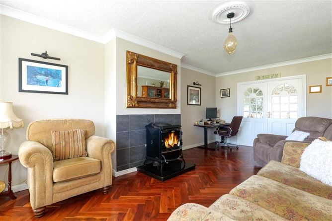 4 Dun A Ri, Kingston Road, Kingston, Galway
