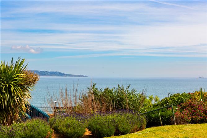 7 Ardenza Terrace, Seapoint Avenue, Monkstown, Co. Dublin