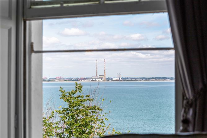 7 Ardenza Terrace, Seapoint Avenue, Monkstown, Co. Dublin