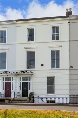 7 Ardenza Terrace, Seapoint Avenue, Monkstown, Co. Dublin