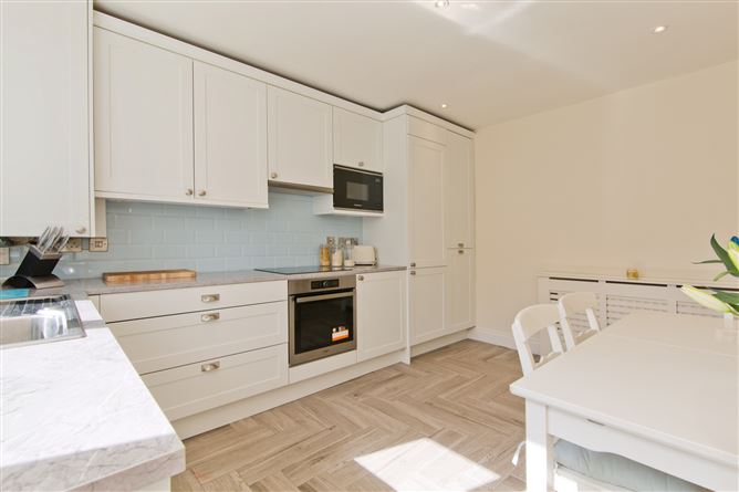 22 Bayview Bungalows, Killiney Hill Road, Killiney, Co. Dublin