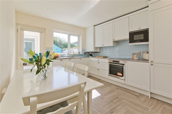 22 Bayview Bungalows, Killiney Hill Road, Killiney, Co. Dublin