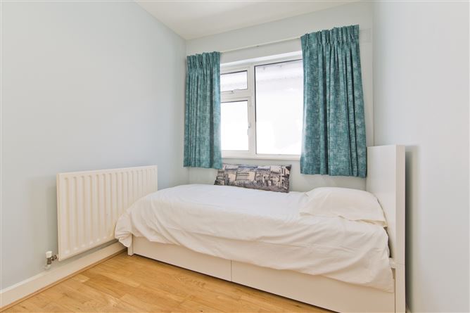 22 Bayview Bungalows, Killiney Hill Road, Killiney, Co. Dublin