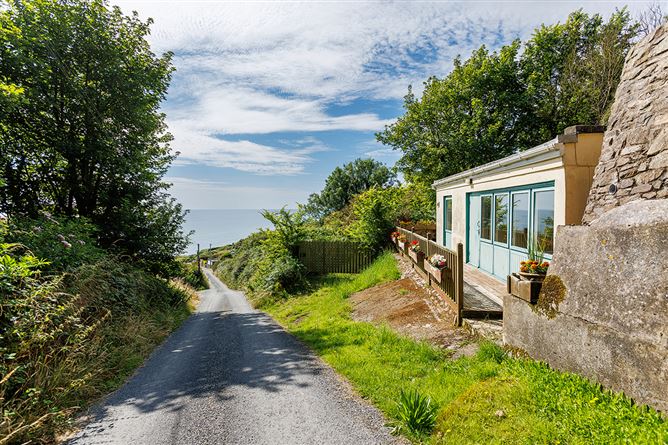 Cabin Point, Monatrea East, Kinsalebeg, Waterford