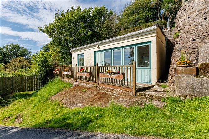 Cabin Point, Monatrea East, Kinsalebeg, Waterford