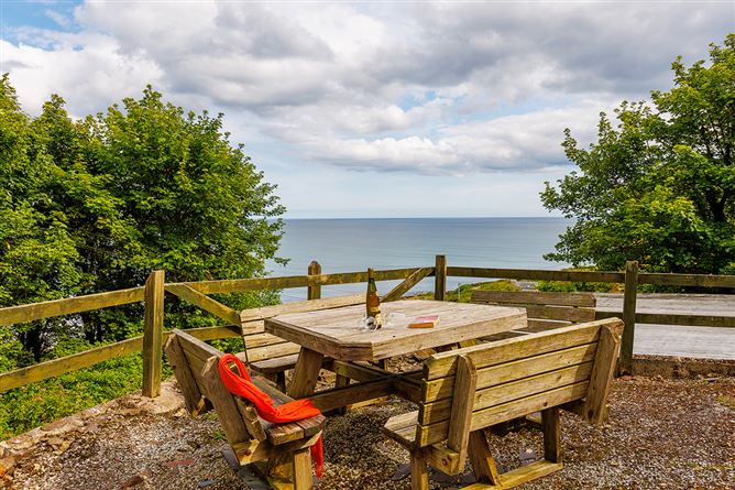 Cabin Point, Monatrea East, Kinsalebeg, Waterford