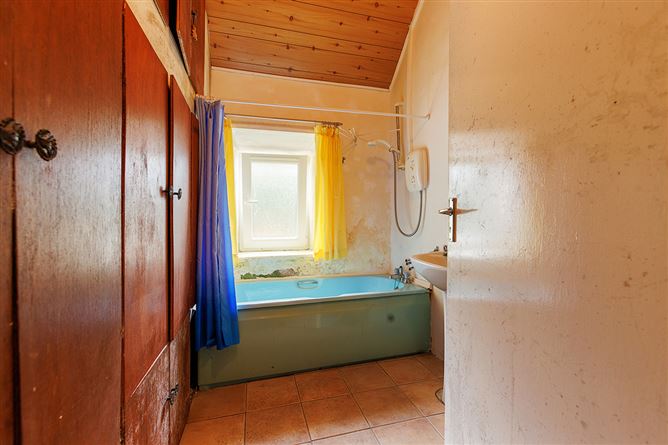 Cabin Point, Monatrea East, Kinsalebeg, Waterford