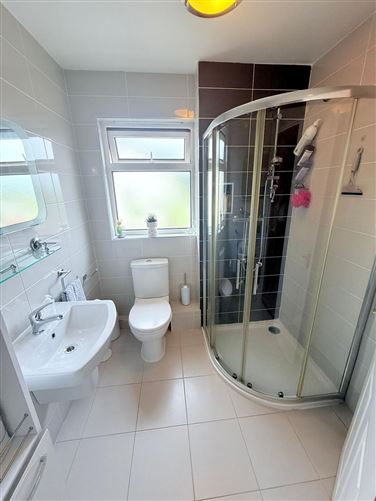 8 Pembroke Meadows, Pembroke Wood, Passage West, Cork