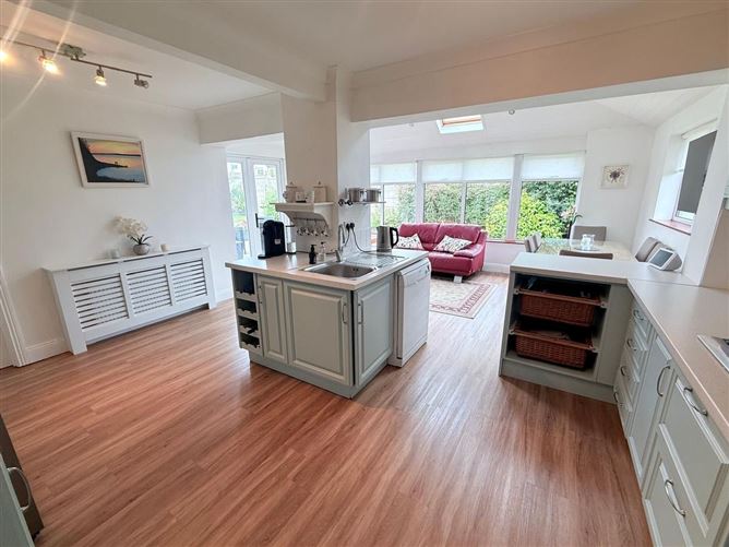 8 Pembroke Meadows, Pembroke Wood, Passage West, Cork