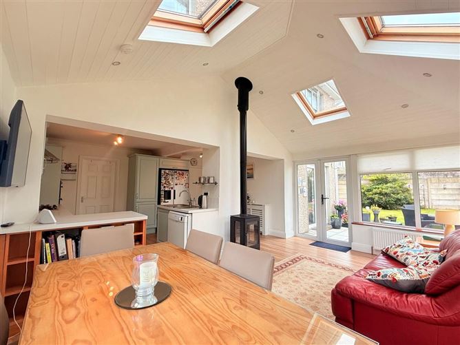 8 Pembroke Meadows, Pembroke Wood, Passage West, Cork