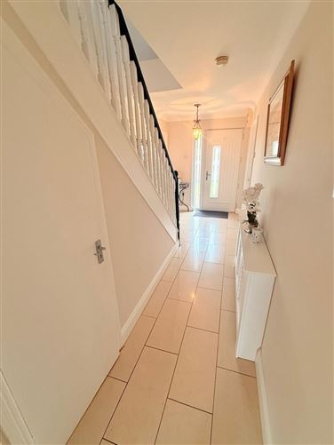 8 Pembroke Meadows, Pembroke Wood, Passage West, Cork