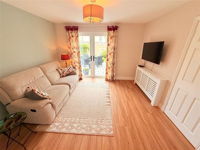 8 Pembroke Meadows, Pembroke Wood, Passage West, Cork
