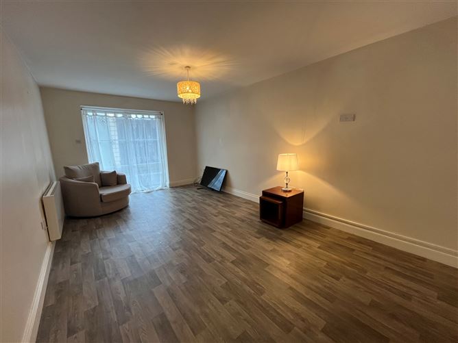 4 Somerset Apartments, Pier Road, Enniscrone, Co. Sligo