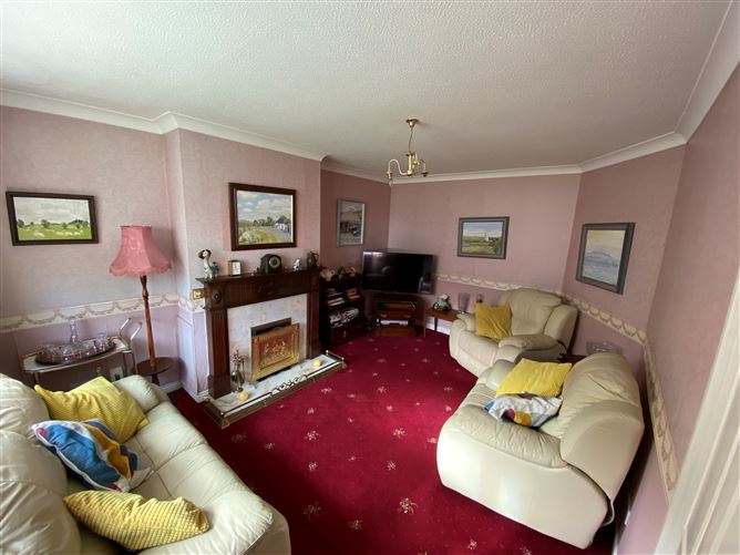 12 Templeroan Green, Scholarstown Road, Rathfarnham, Dublin 16