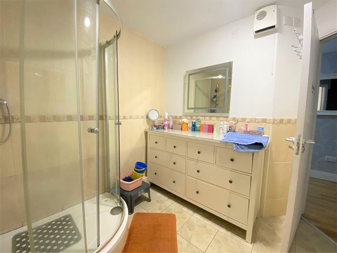 4 Chapelgate, Aylesbury, Dublin 24