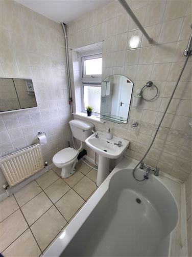 102 Cherrygrove, Portlaoise, Laois