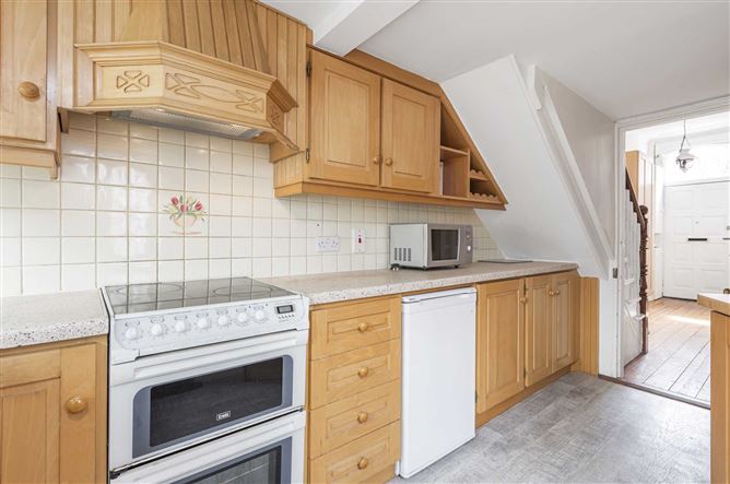 Photo 6 of 17 — 4 Windsor Villas, Philipsburgh Avenue, Dublin 3