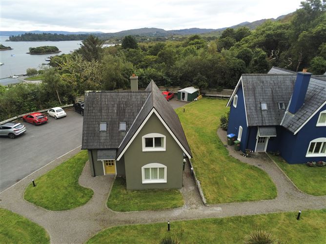 9 Glengarriff Harbour Cottages