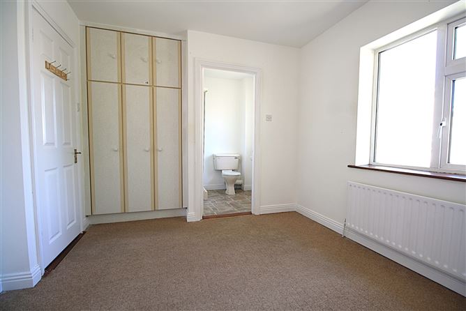 25 Crosbie Place, Little Barrack Street, Carlow
