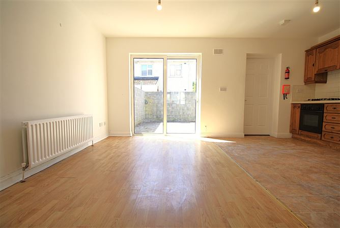 25 Crosbie Place, Little Barrack Street, Carlow