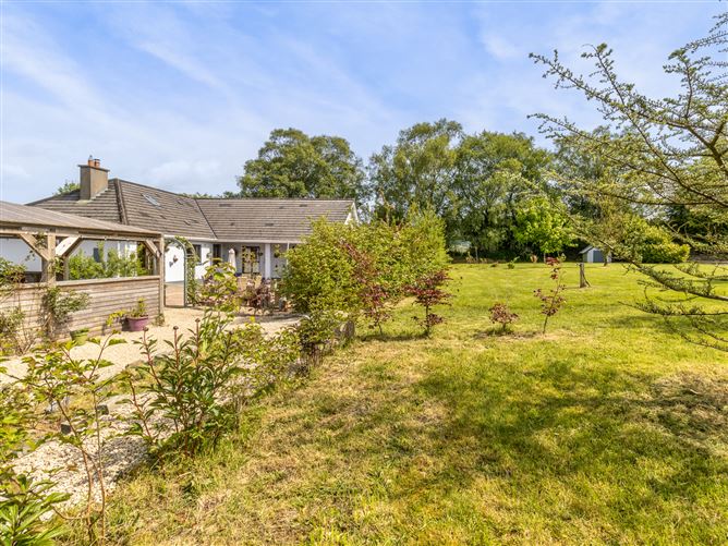 Substantial Residence On c. 1 Acre / 0.404 HA,, Donard, Wicklow