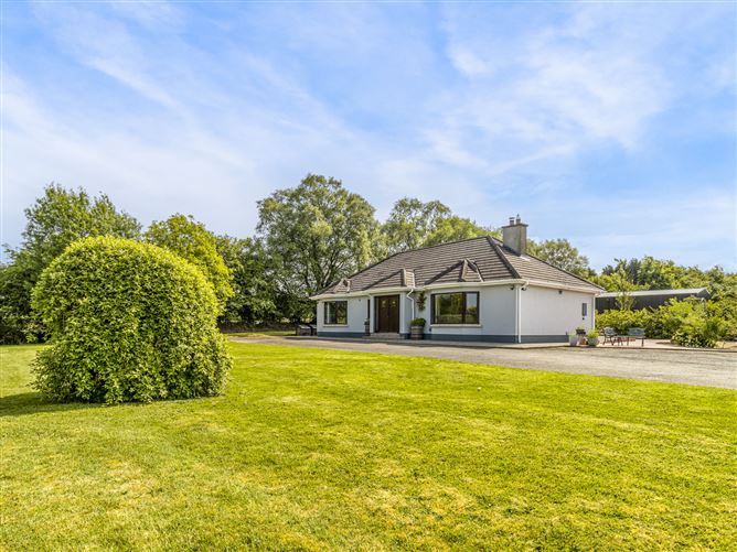 Substantial Residence On c. 1 Acre / 0.404 HA,, Donard, Wicklow