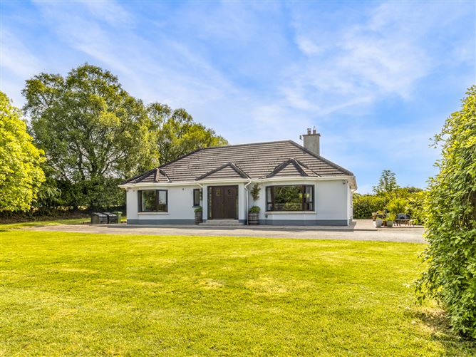 Substantial Residence On c. 1 Acre / 0.404 HA,, Donard, Wicklow