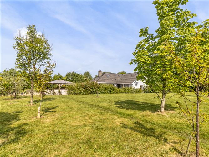 Substantial Residence On c. 1 Acre / 0.404 HA,, Donard, Wicklow