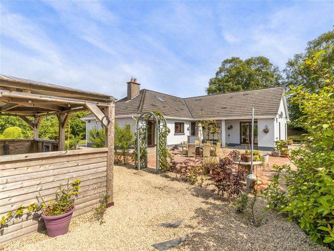Substantial Residence On c. 1 Acre / 0.404 HA,, Donard, Wicklow