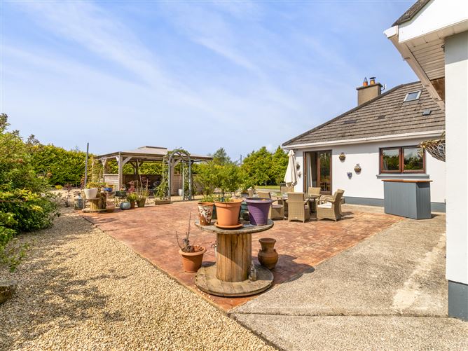 Substantial Residence On c. 1 Acre / 0.404 HA,, Donard, Wicklow