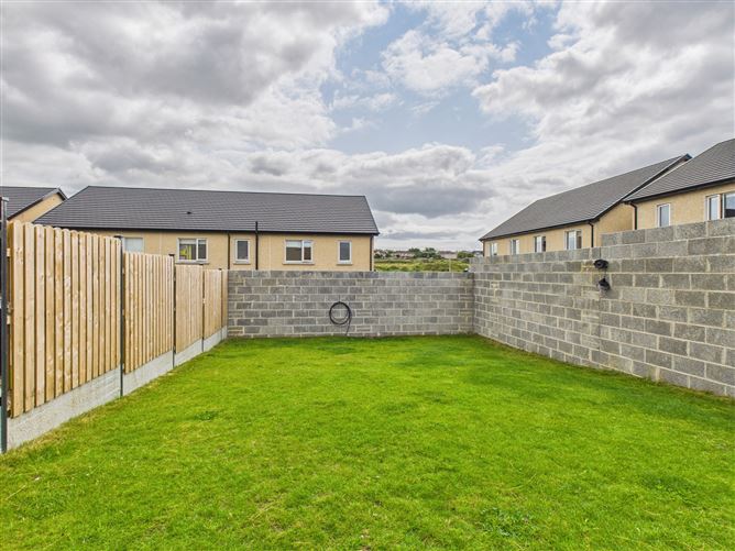 35 The Brook Mountfield , Tramore, Waterford