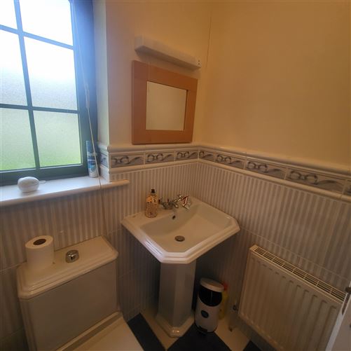 6 Crofton Court Lough RInn, Mohill, Leitrim