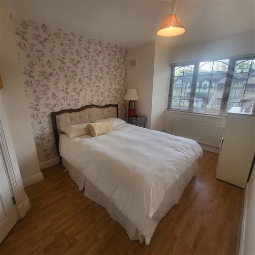 6 Crofton Court Lough RInn, Mohill, Leitrim